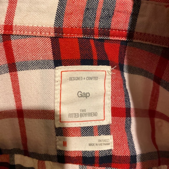 Gap plaid fitted boyfriend shirt - Picture 3 of 3